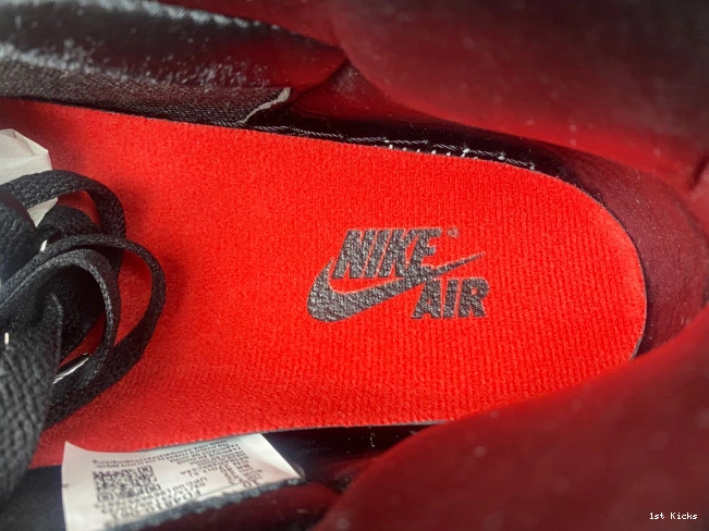 1 Air OG FD4810-061 Satin High WMNS Bred Jordan 0530